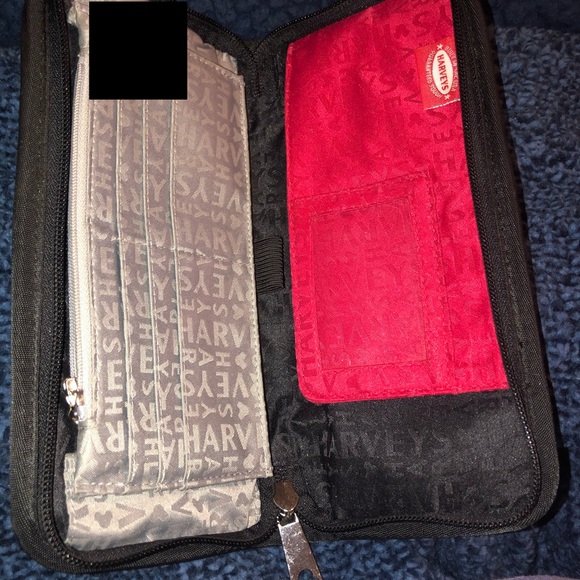 Harvey’s Love You to Pieces seatbelt wallet - Picture 3 of 5